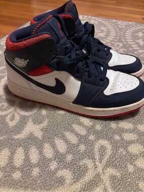 Nike Air Jordan 1 Mid SE USA Olympic Size 7Y / 8.5 Womens